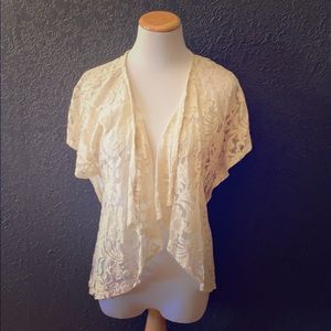 White lace shrug, cover up, cardigan